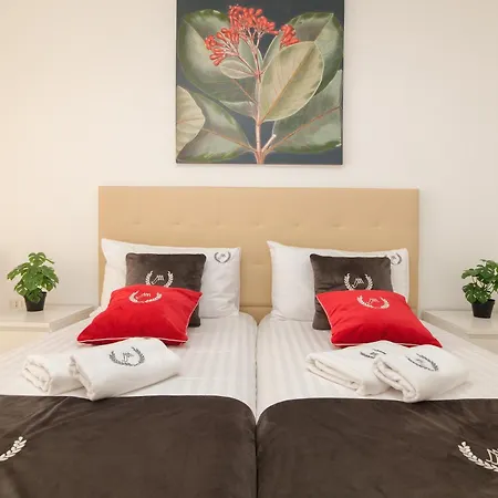 Maapartmentses Garden Apartment